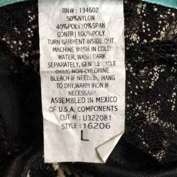 Julie’s Closet Chic Black and Cream Lace and Sheer  Sleeveless Blouse - Picture 13 of 13